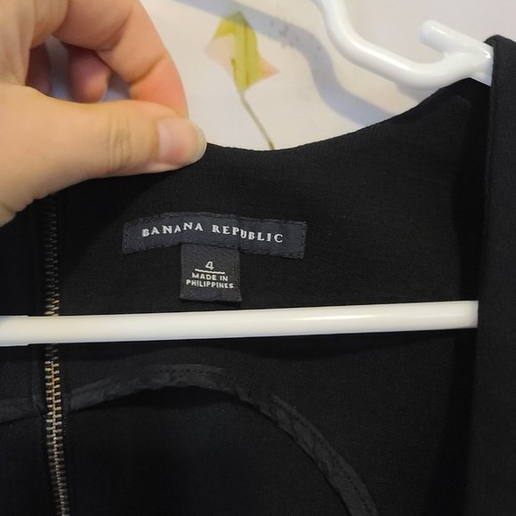 Banana Republic structured dress - Picture 2 of 4